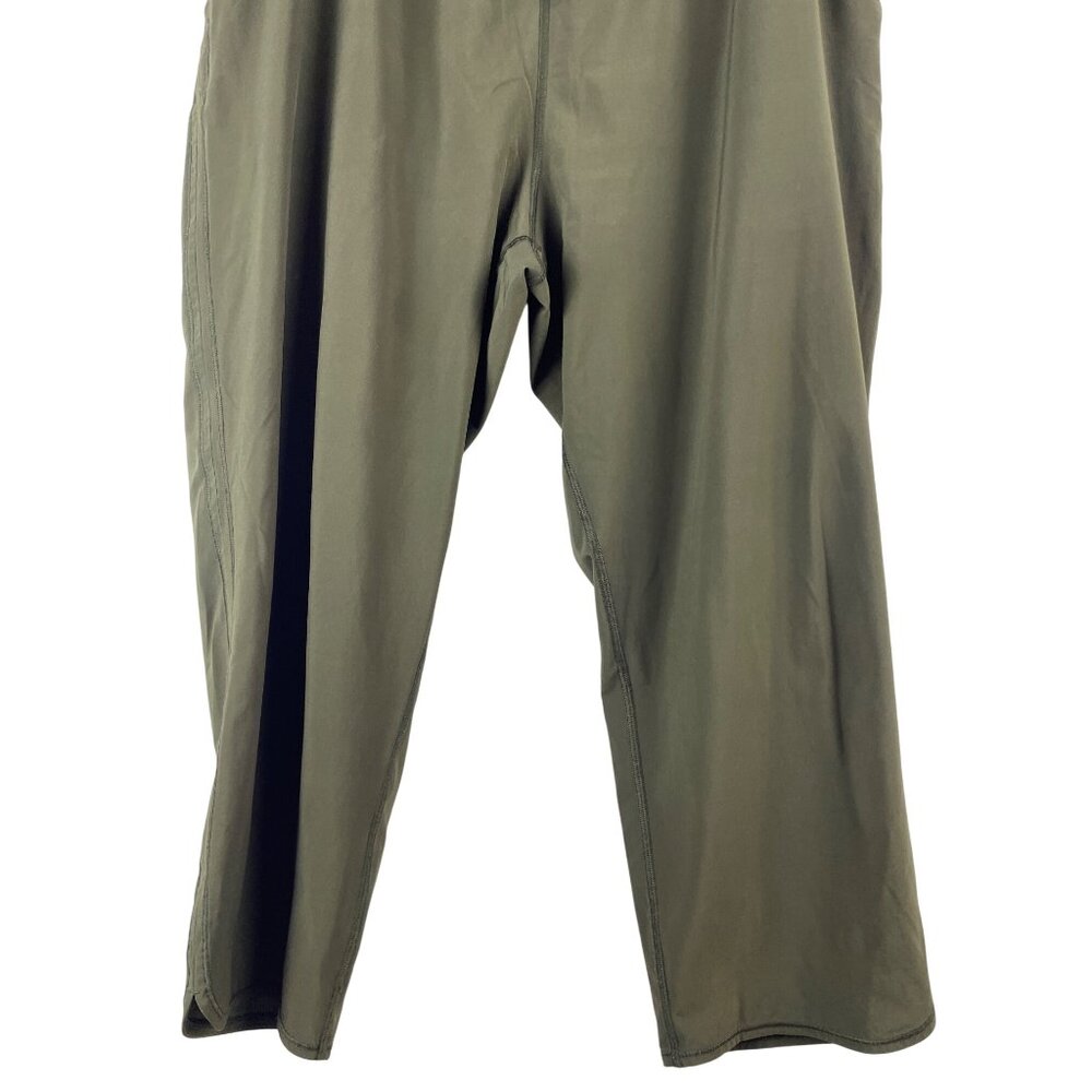 Lululemon Women's Size 12 Keep It Classic Crop 23″ Pant Olive Green - Picture 3 of 8